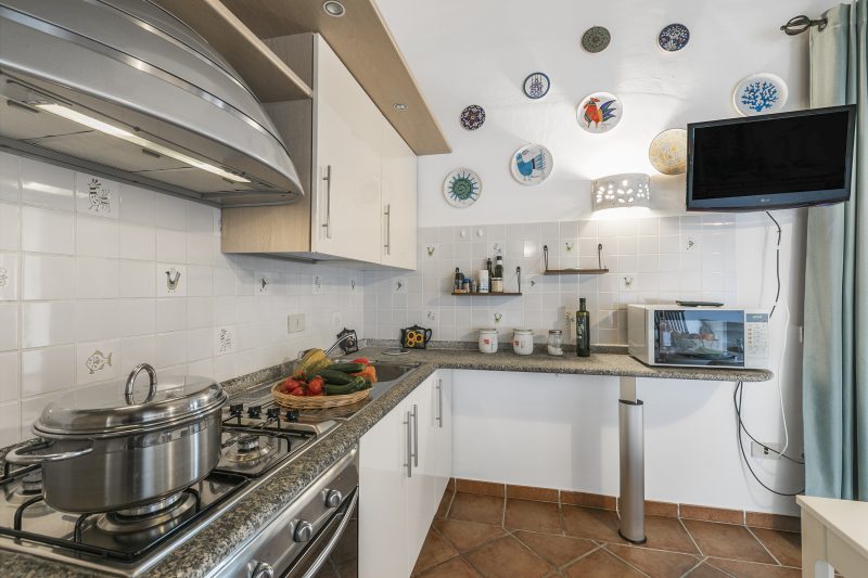 Il Borgo 2/16 700m From The Beach