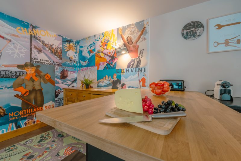 V Loriaz 35: Beside Ski Lift; Pool, Sauna & Gym