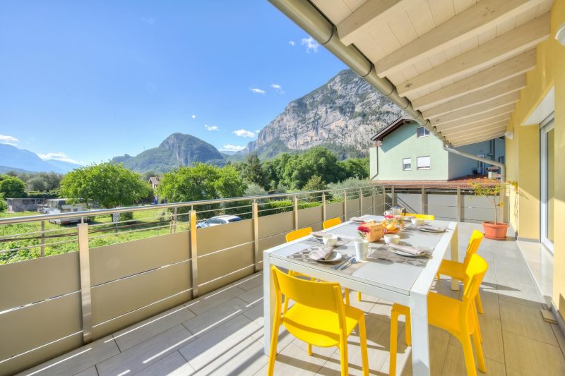 Mirabelle - Apartment with Terrace & Views