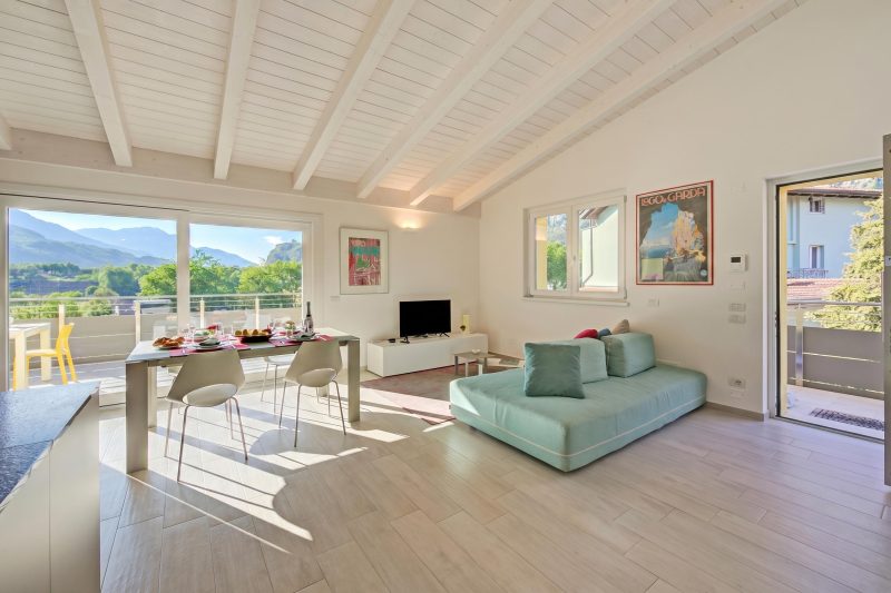 Mirabelle - Apartment with Terrace & Views