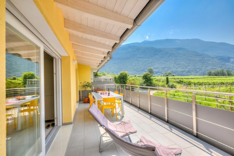 Mirabelle - Apartment with Terrace & Views
