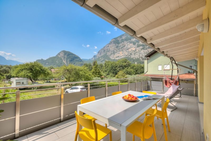 Mirabelle - Apartment with Terrace & Views
