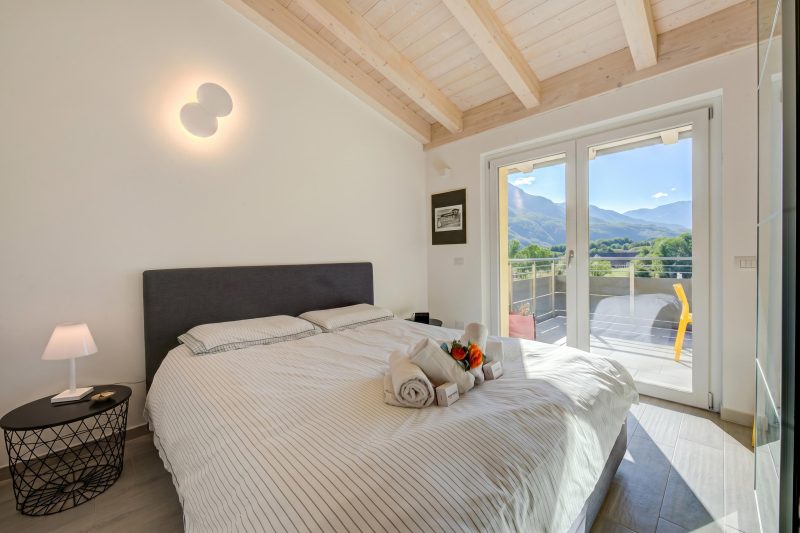Mirabelle - Apartment with Terrace & Views