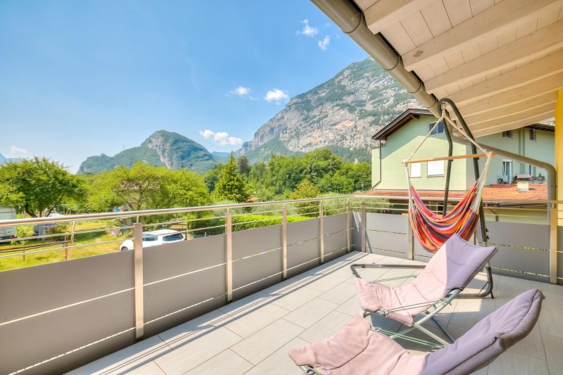 Mirabelle - Apartment with Terrace & Views