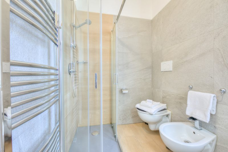 Golden Terrace Leggiuno 2BR/2BA Walk to the Lake