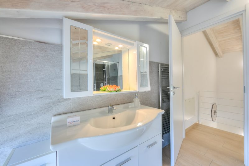Golden Terrace Leggiuno 2BR/2BA Walk to the Lake