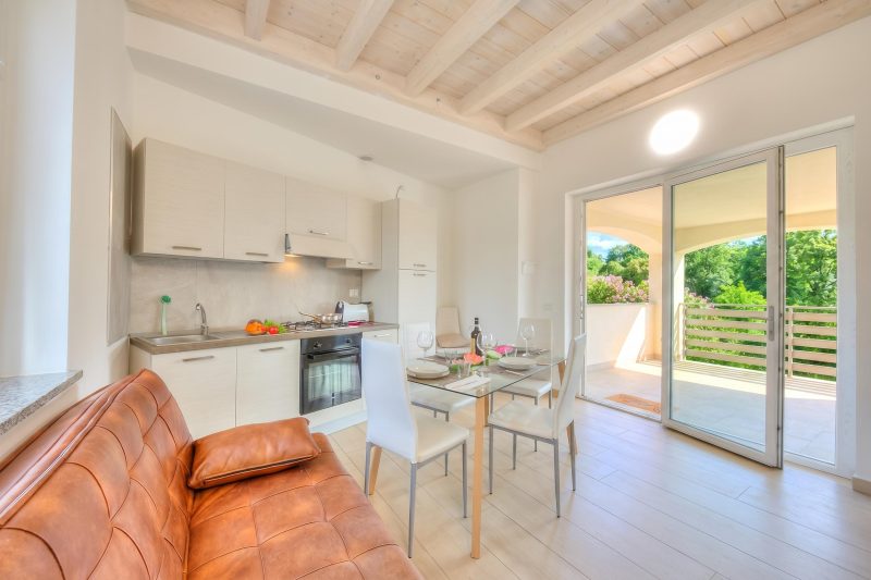 Golden Terrace Leggiuno 2BR/2BA Walk to the Lake