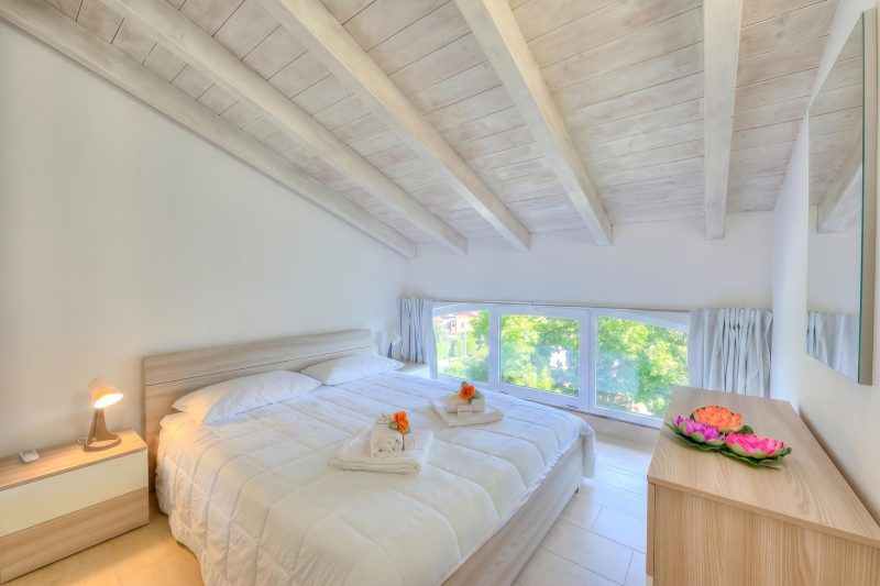 Golden Terrace Leggiuno 2BR/2BA Walk to the Lake