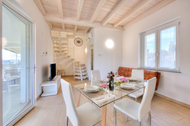 Golden Terrace Leggiuno 2BR/2BA Walk to the Lake