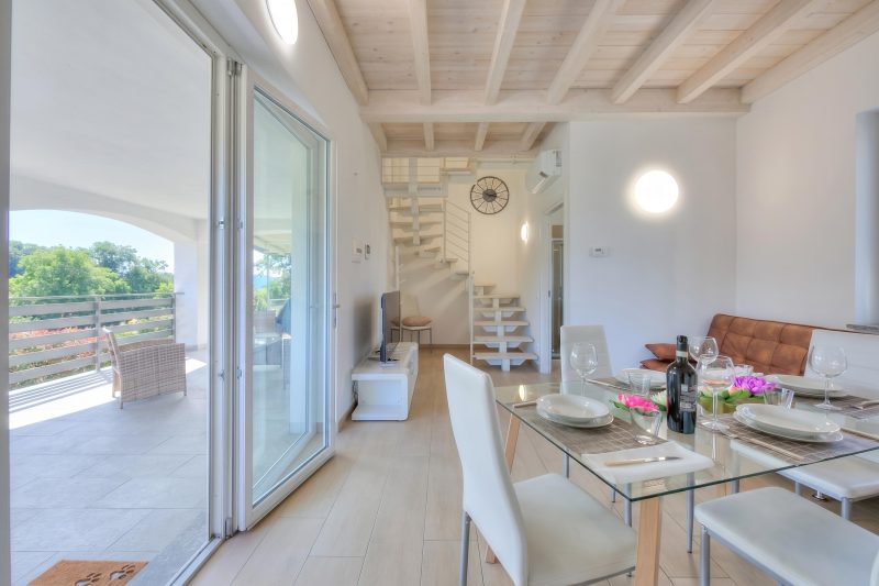 Golden Terrace Leggiuno 2BR/2BA Walk to the Lake
