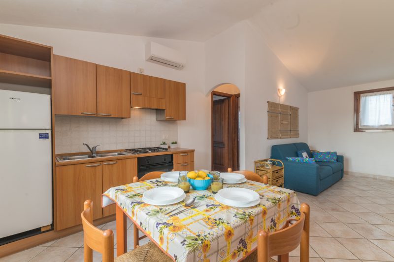 Il Glicine 1.5 Km From The Beach