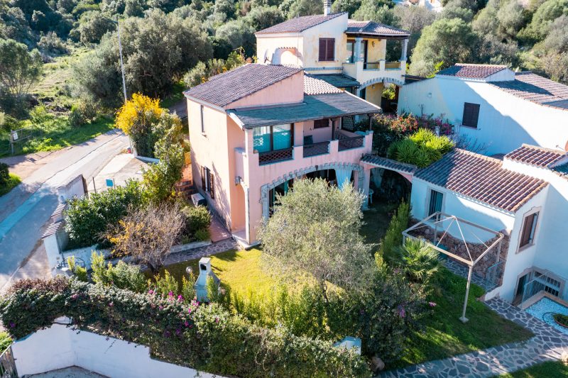 Villa Victoria 1.5 Km From The Beach