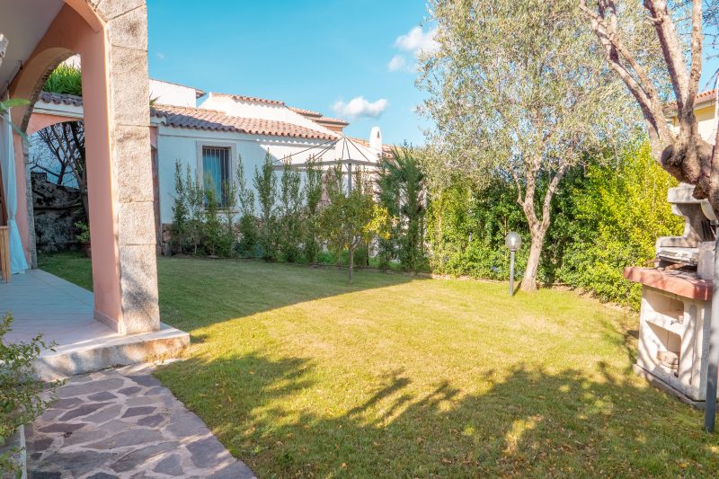 Villa Victoria 1.5 Km From The Beach