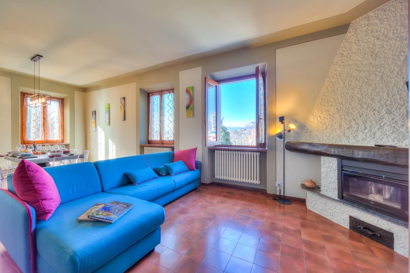 Anita Lake, 2BR Retreat w/ Shared Pool and Gym