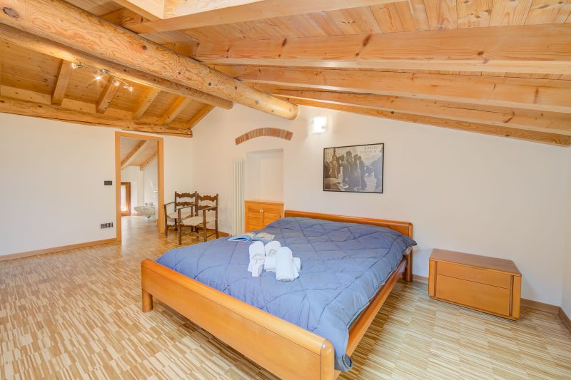 Casa Mondragon In Lazise w/ Private gazebo with table+chairs & Parking