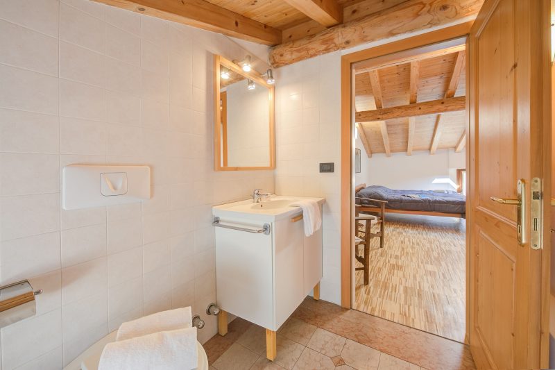 Casa Mondragon In Lazise w/ Private gazebo with table+chairs & Parking
