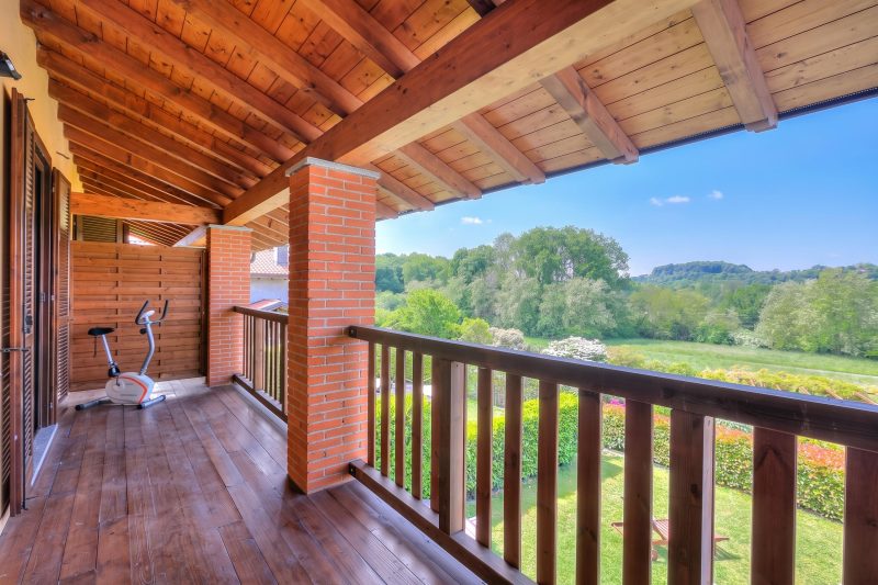 Miralago Lake View & Private Garden