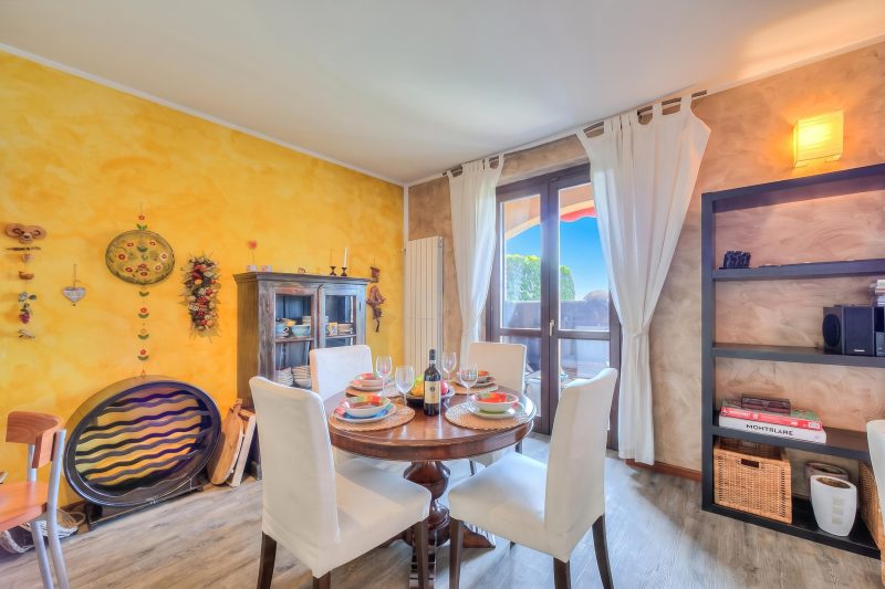 Miralago Lake View & Private Garden
