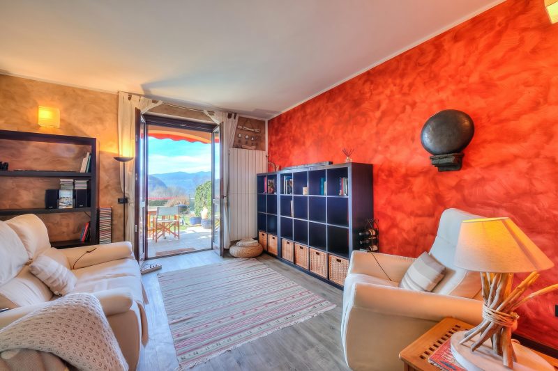 Miralago Lake View & Private Garden