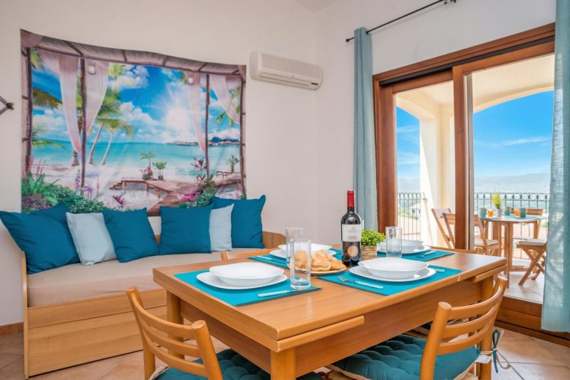 Nicole House With Stunning View And Pool