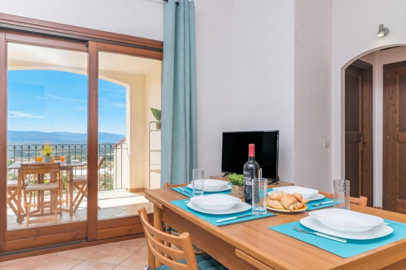 Nicole House With Stunning View And Pool