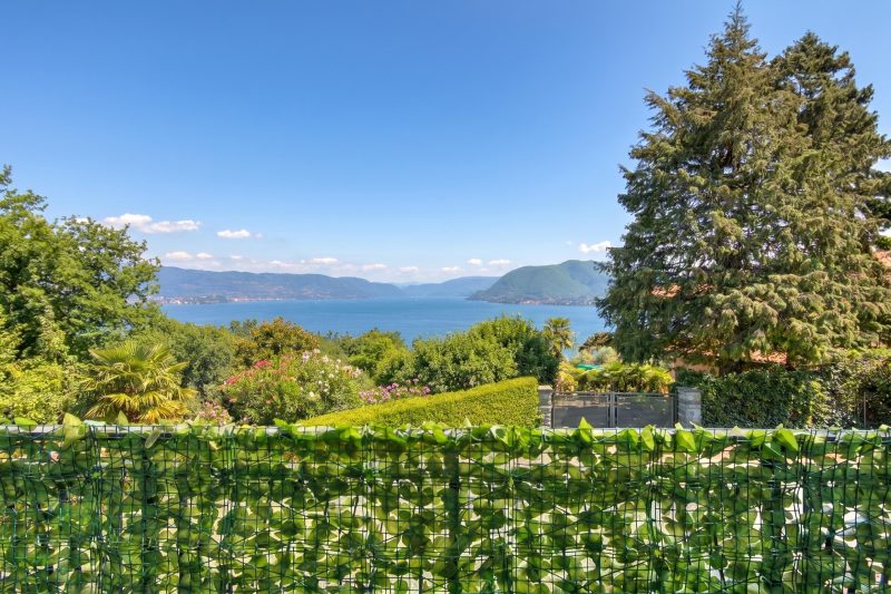 La Finestra Sul Lago: Lake Maggiore View & Garden