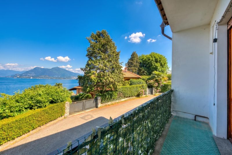 La Finestra Sul Lago: Lake Maggiore View & Garden