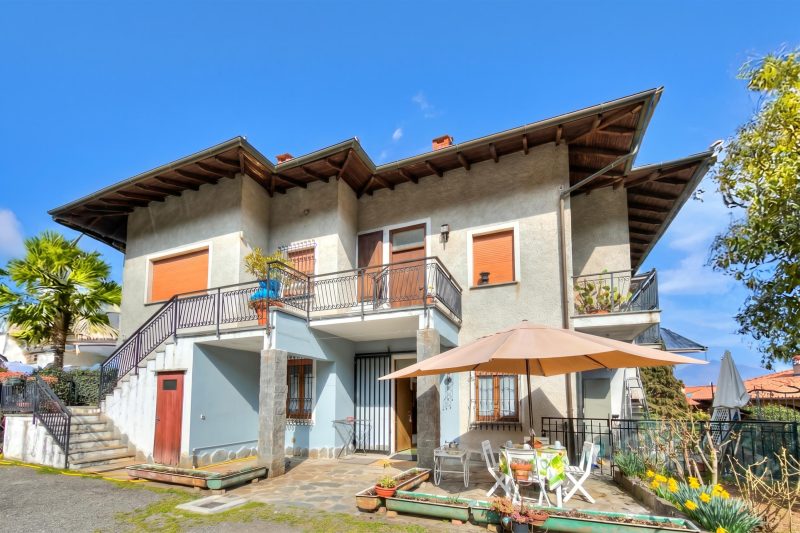 La Finestra Sul Lago: Lake Maggiore View & Garden