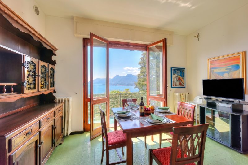 La Finestra Sul Lago: Lake Maggiore View & Garden