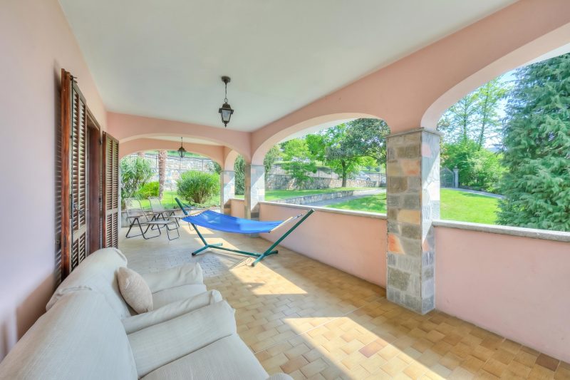 Casa Serena: Lake Orta View Porch and Garden