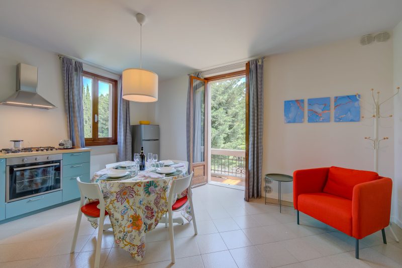 Casa Lia 2BR for 4 in Desenzano | Parking & AC