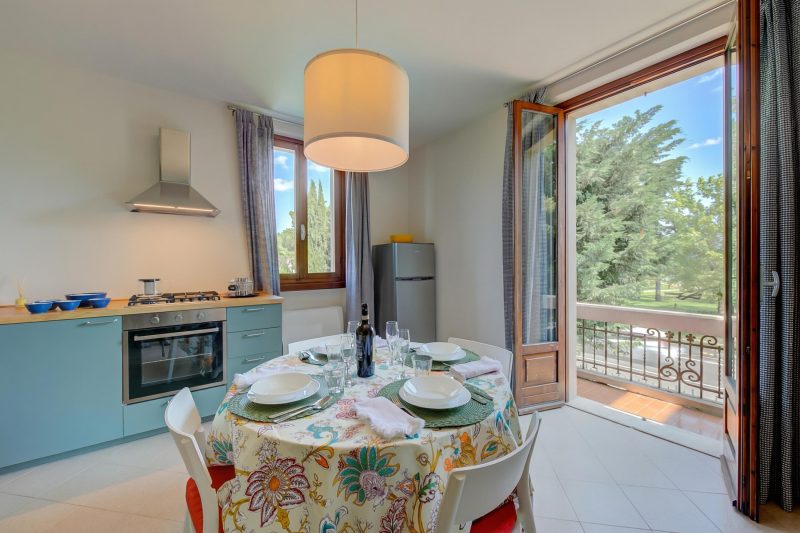 Casa Lia 2BR for 4 in Desenzano | Parking & AC