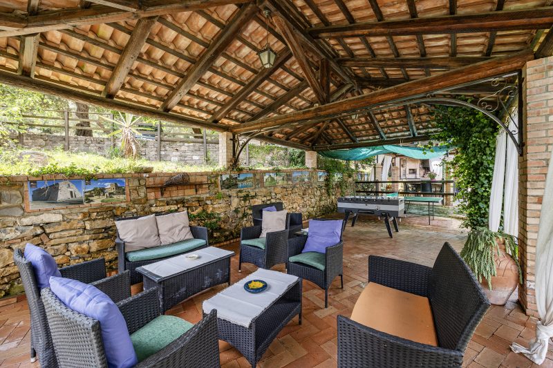 Vineyard Dépendance With Shared Pool