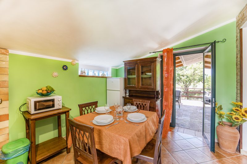 Vineyard Dépendance With Shared Pool
