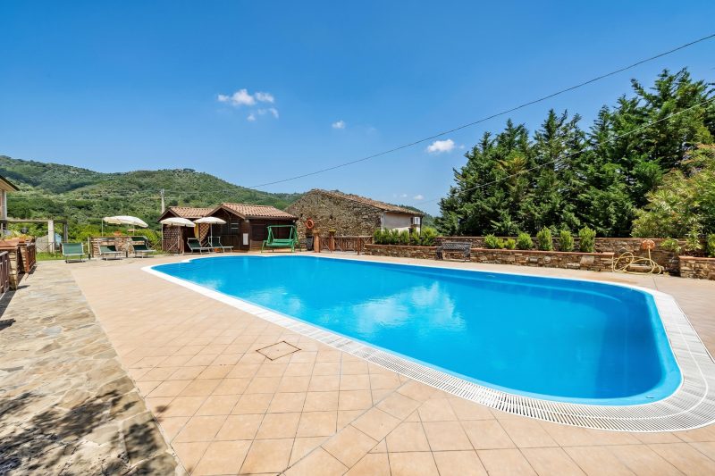Vineyard Dépendance With Shared Pool