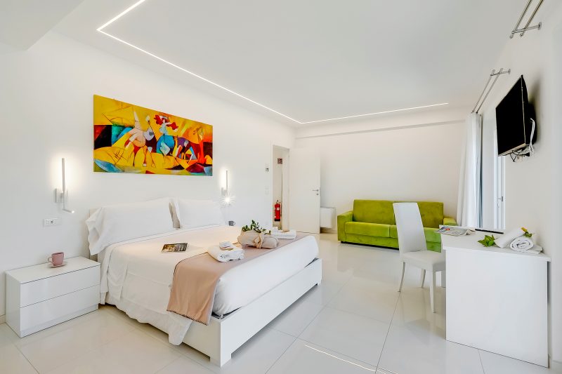 Villa Chimera White 16 with Pool & Gym