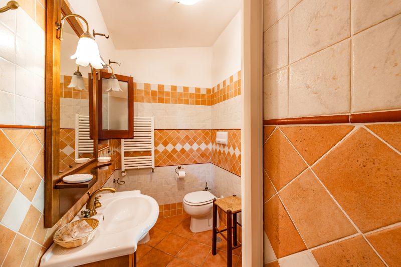 Local Stone Cottage With Shared Pool
