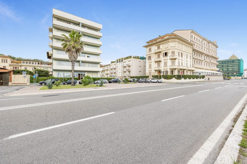 Annamaria's House Beachfront in Viareggio