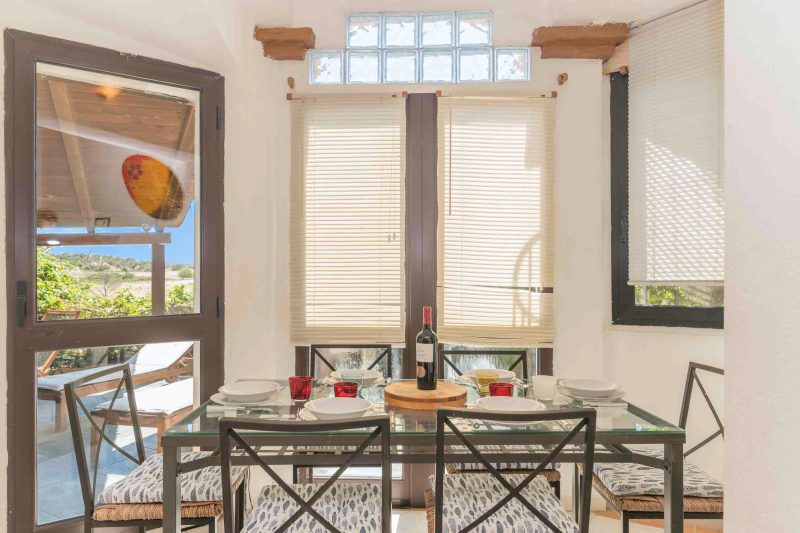 Trilo Debora 2Km From The Beach