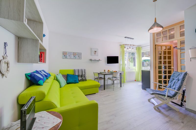 Marina's Green Home - Terrace and Parking