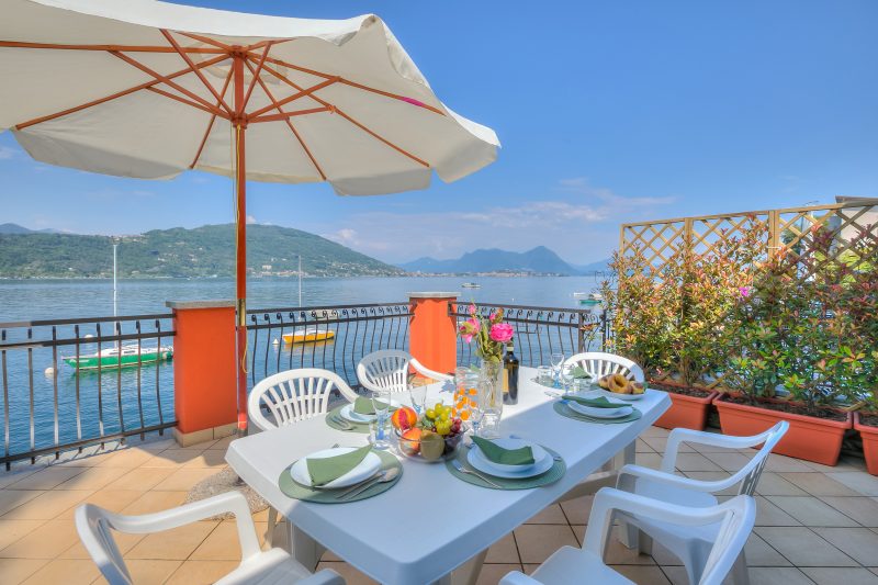 Red House: Beachfront Terrace & Private Beach