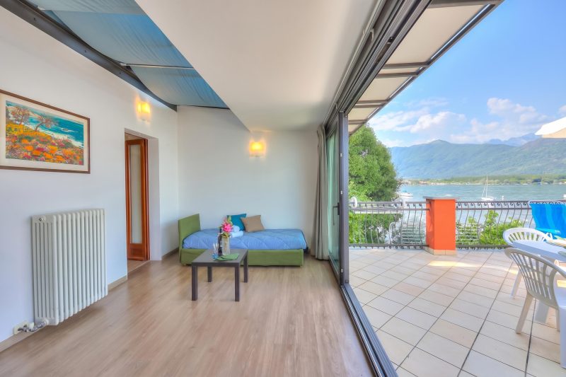 Red House: Beachfront Terrace & Private Beach