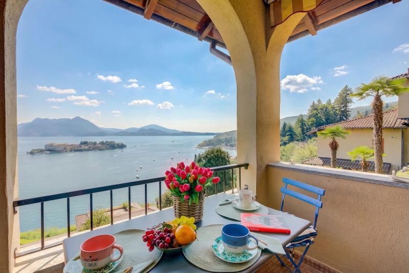 Pandora Lake Maggiore View and Private Beach