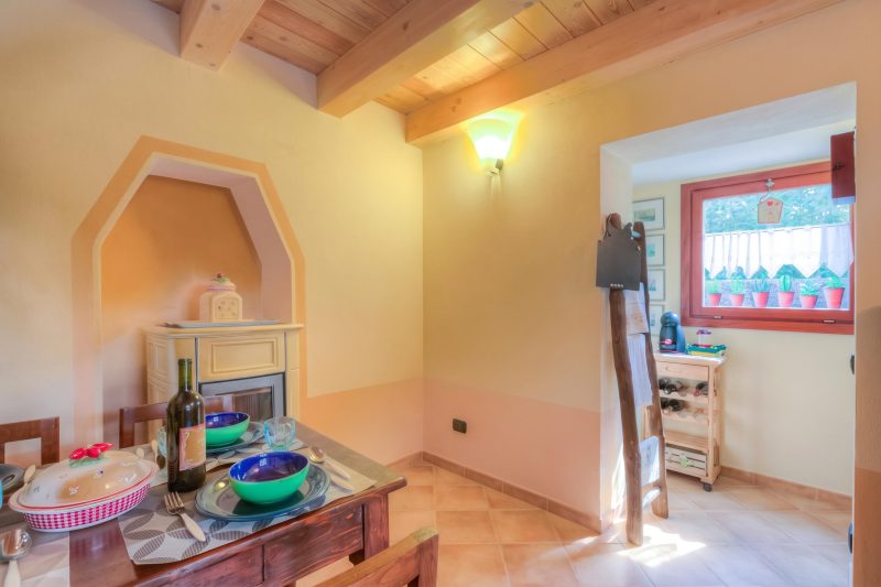 La Piccola Casa Dell'Uva Fragola next to the Lake