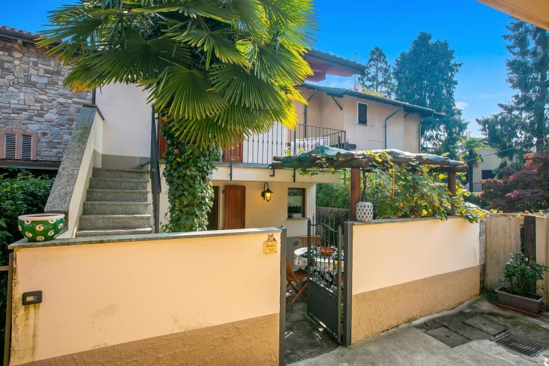 La Piccola Casa Dell'Uva Fragola next to the Lake
