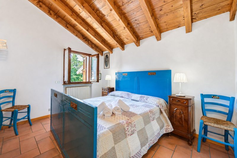 Villa Il Castagno: Few min From Beach, 2BR (Sleeps 6)