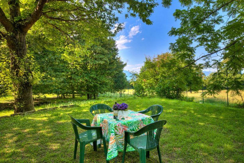Villa Il Castagno: Few min From Beach, 2BR (Sleeps 6)