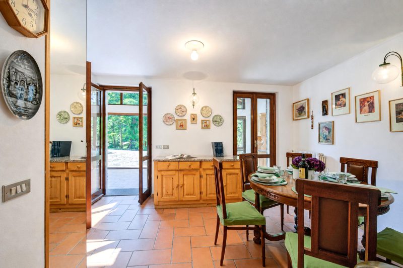 Villa Il Castagno: Few min From Beach, 2BR (Sleeps 6)