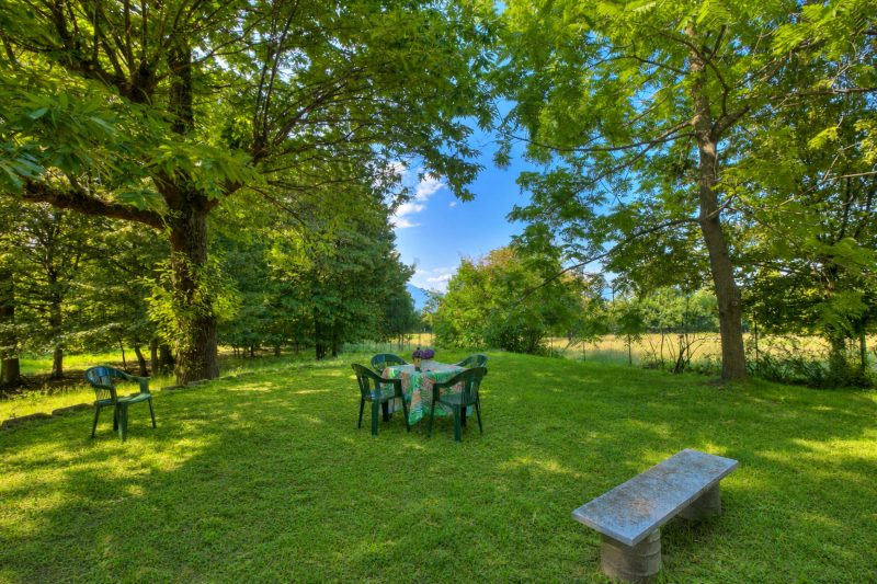 Villa Il Castagno: Few min From Beach, 2BR (Sleeps 6)