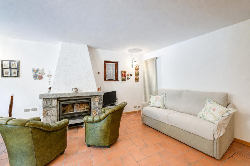 Villa Il Castagno: Few min From Beach, 2BR (Sleeps 6)